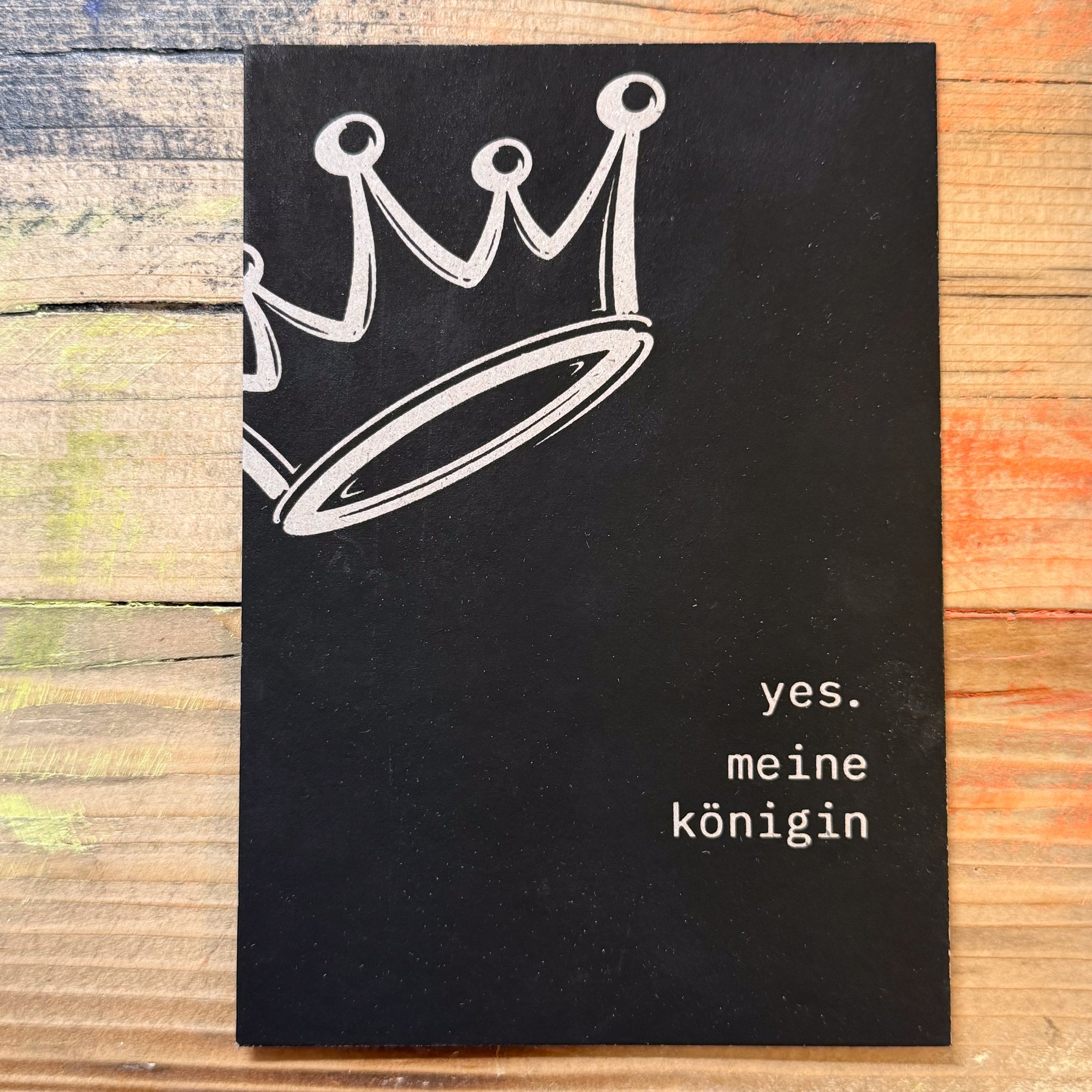 PC-2603-04 // yes. meine königin