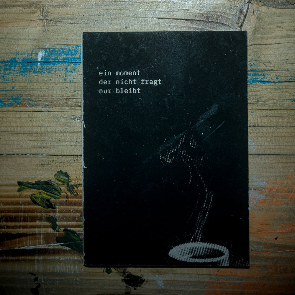 PC-2601-02 // ein moment der nicht fragt nur bleibt